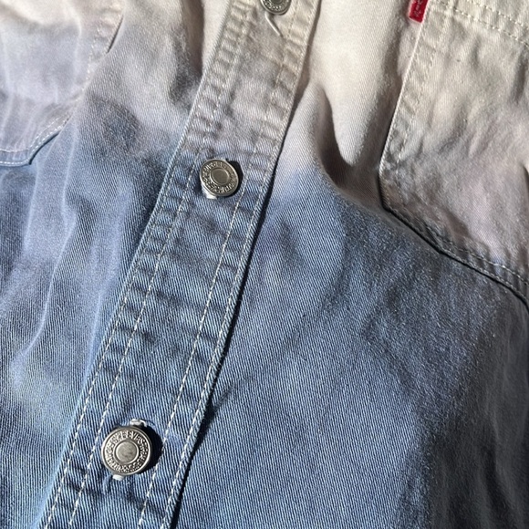 Levi’s Indigo Hombre Button Down - Picture 8 of 9